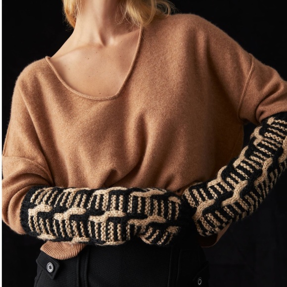 Anthropologie RARE Long Fingerless Gloves / Cable-Knit Sleeves - Picture 3 of 16